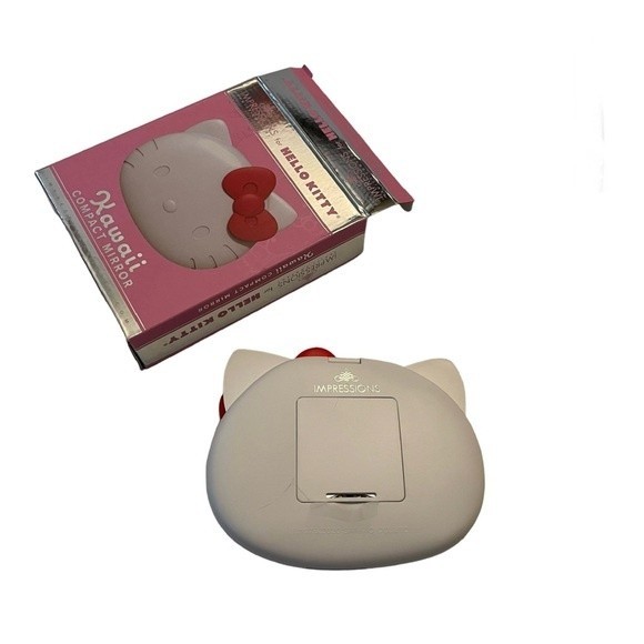 Hello Kitty Impressions Kawaii Compact Mirror magnifying with light BNIP NWT - Picture 4 of 5
